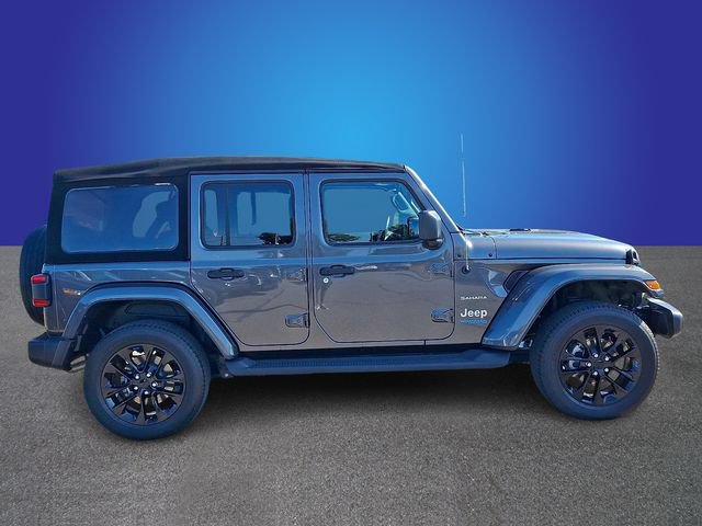 Used 2022 Jeep Wrangler Unlimited Sahara w/ Cold Weather Group AWD/4WD image 5