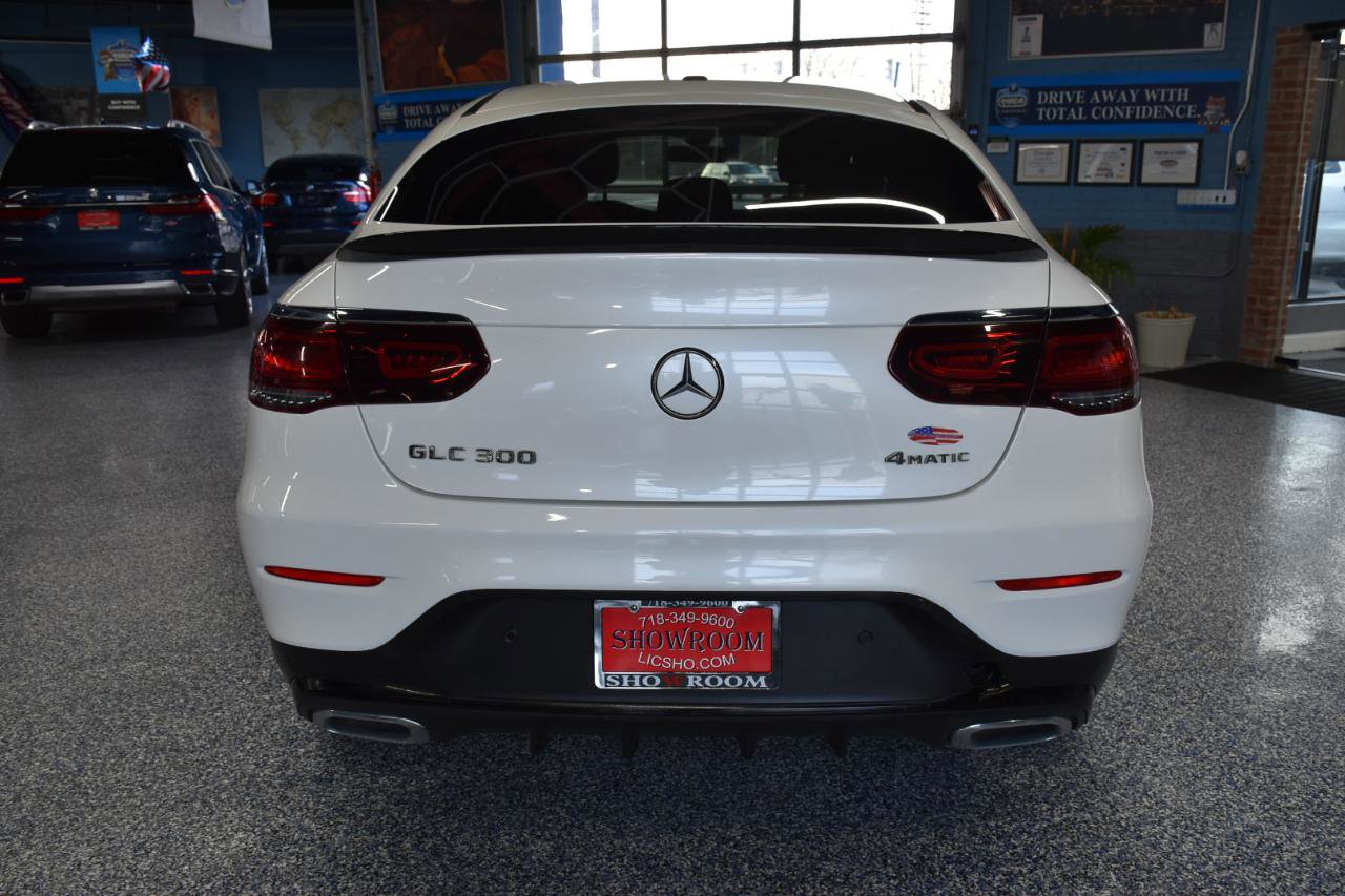 Used 2021 Mercedes-Benz GLC 300 4MATIC Coupe image 4
