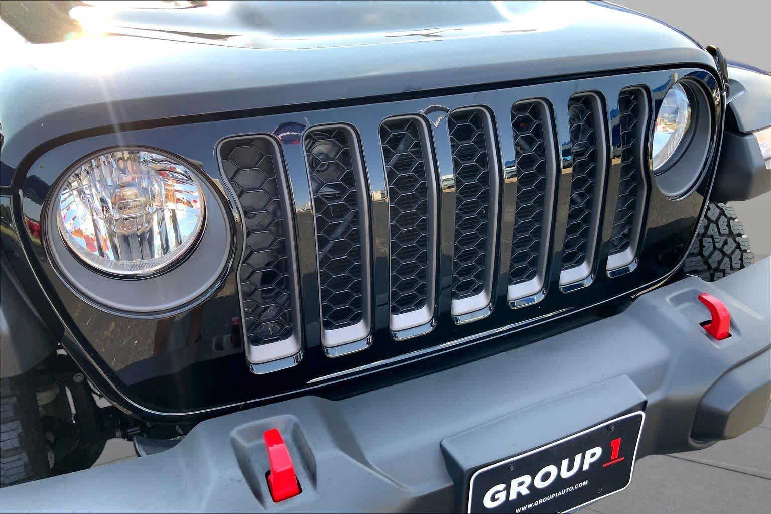 Used 2023 Jeep Gladiator Rubicon w/ Trailer Tow Package AWD/4WD image 30