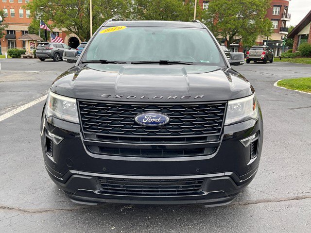 Used 2019 Ford Explorer Sport AWD/4WD image 2