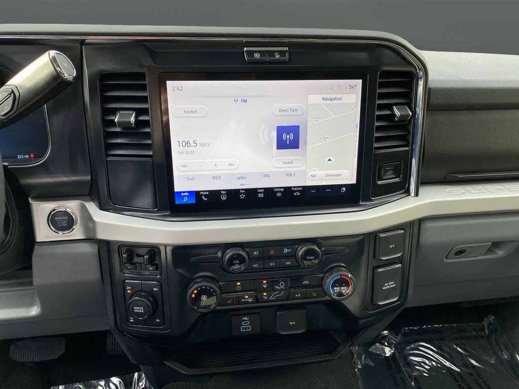 New 2026 Ford F250 XLT w/ XLT Premium Package AWD/4WD image 9