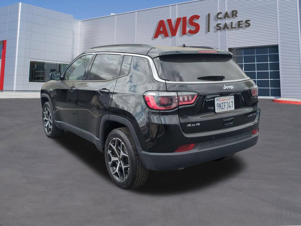 Used 2025 Jeep Compass Limited AWD/4WD image 9