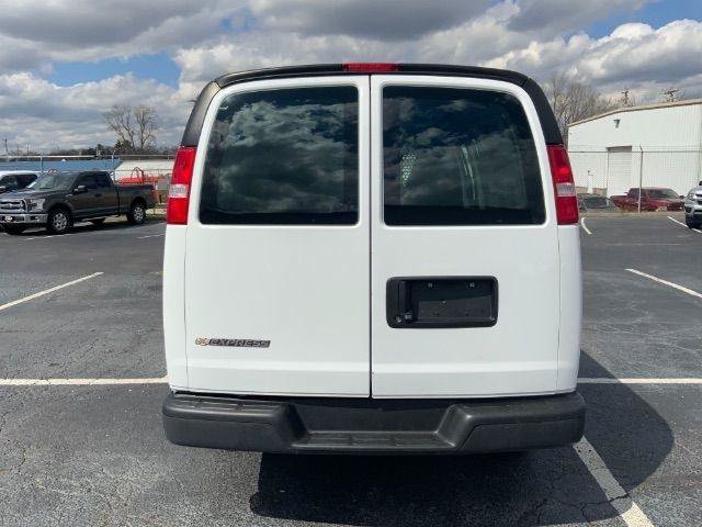 Used 2019 Chevrolet Express 2500 w/ Driver Convenience Package RWD image 5