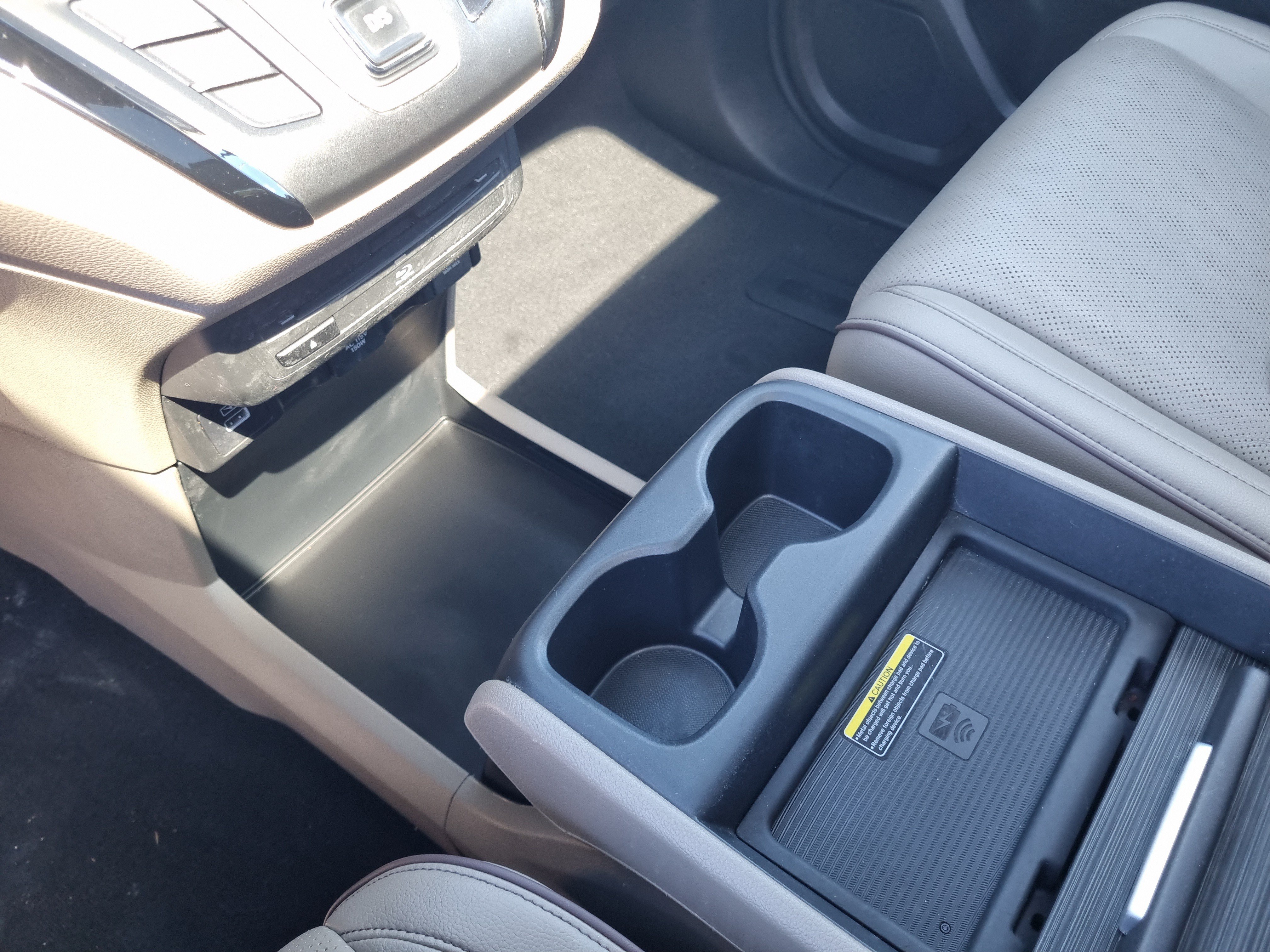 Used 2022 Honda Odyssey Elite image 35