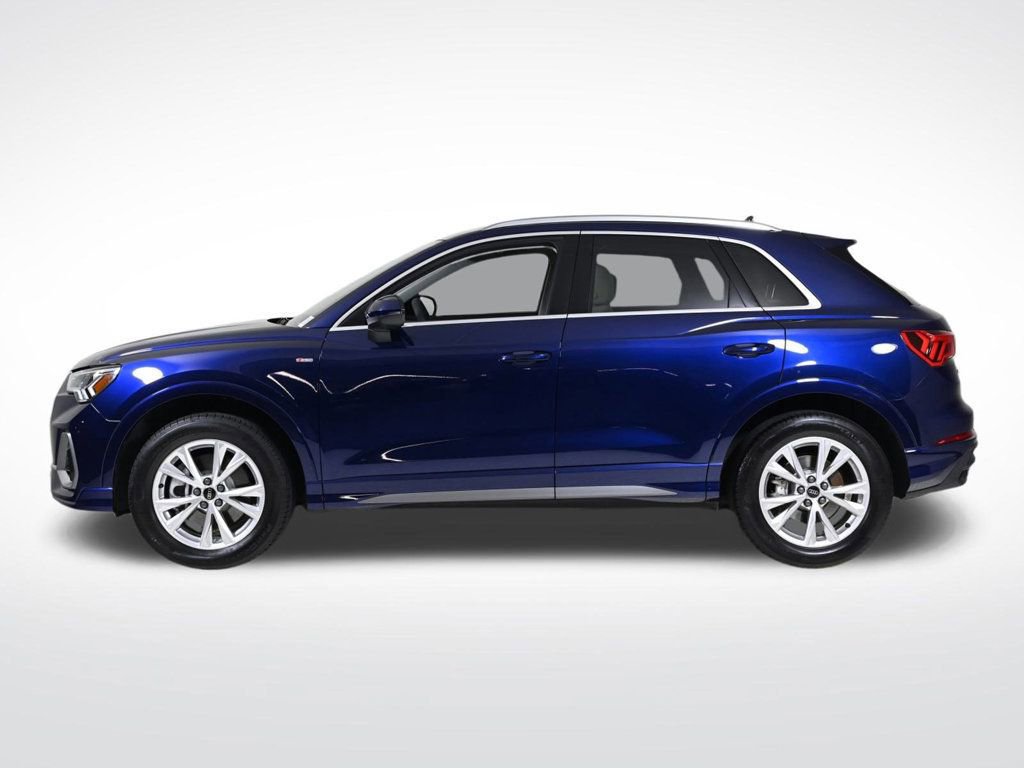 Used 2025 Audi Q3 2.0T Premium Plus w/ Premium Plus Package image 2