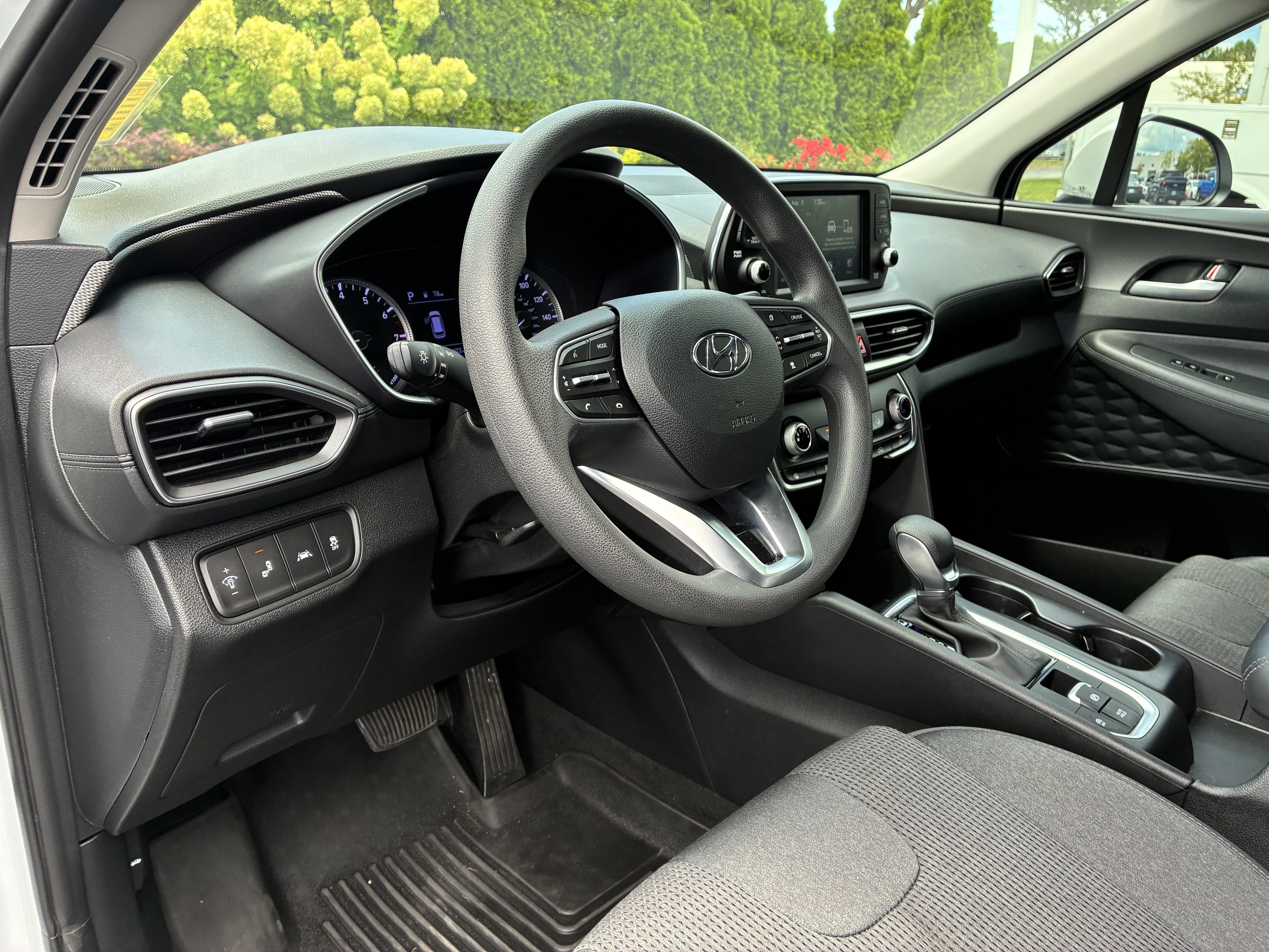 Used 2019 Hyundai Santa Fe SE FWD image 21