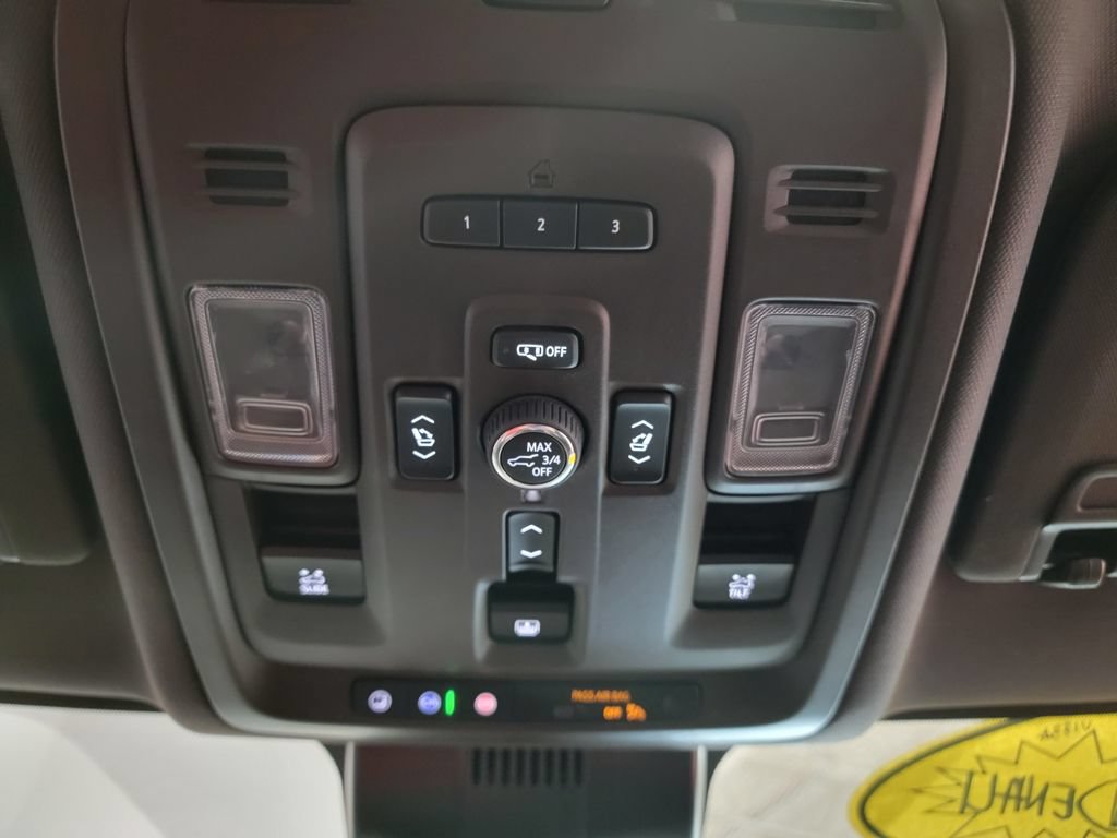 Certified 2024 GMC Yukon XL Denali w/ Denali Reserve Package AWD/4WD image 31