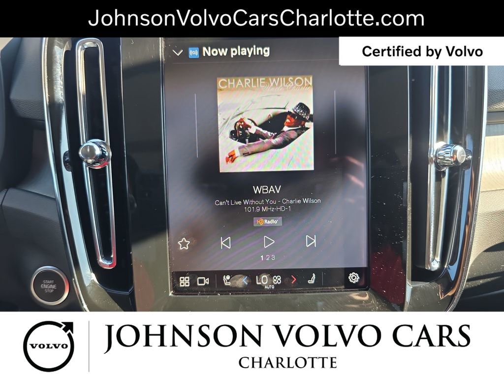 Used 2025 Volvo XC40 B5 Core image 20