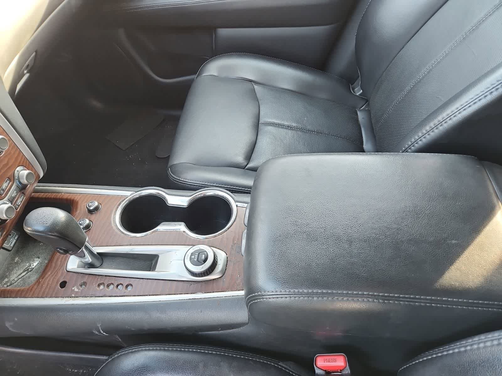 Used 2019 Nissan Pathfinder Platinum image 11
