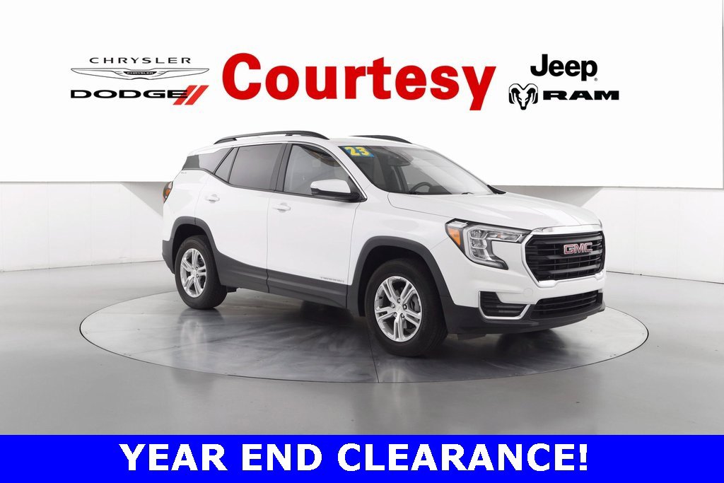 Used 2023 GMC Terrain SLE w/ Driver Convenience Package