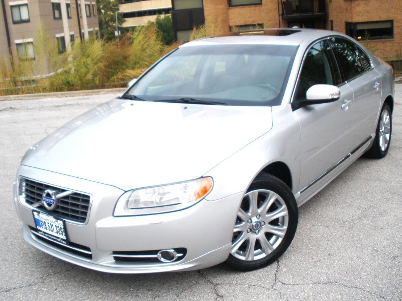 Used 2010 Volvo S80 3.2 image 2