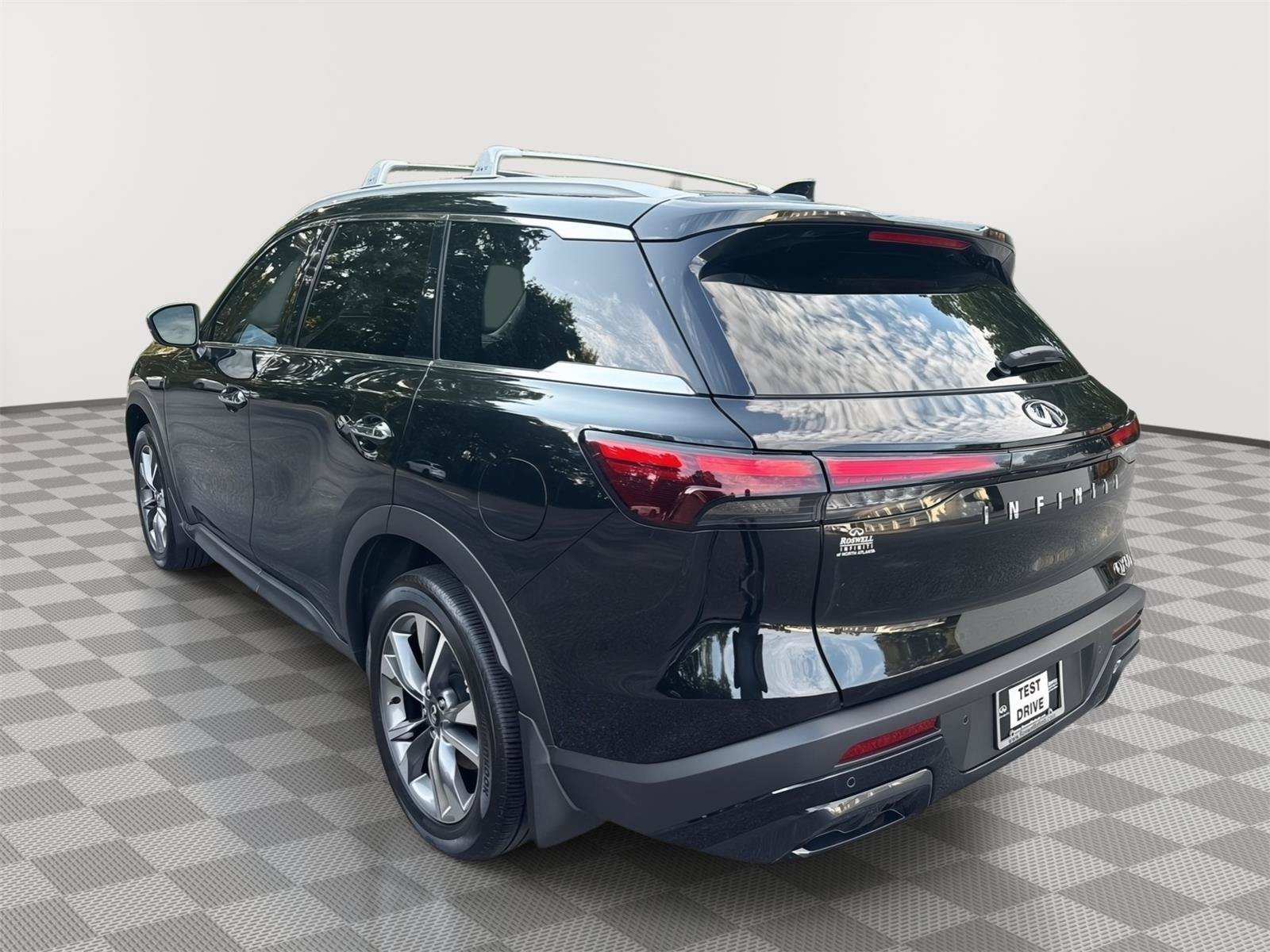 Used 2025 INFINITI QX60 Luxe FWD image 8
