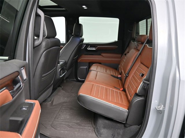 Used 2025 GMC Sierra 1500 Denali Ultimate image 9
