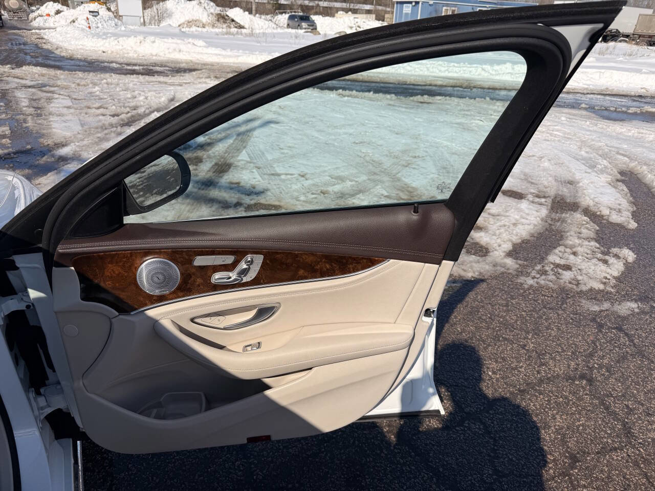 Used 2020 Mercedes-Benz E 350 4MATIC Sedan image 18