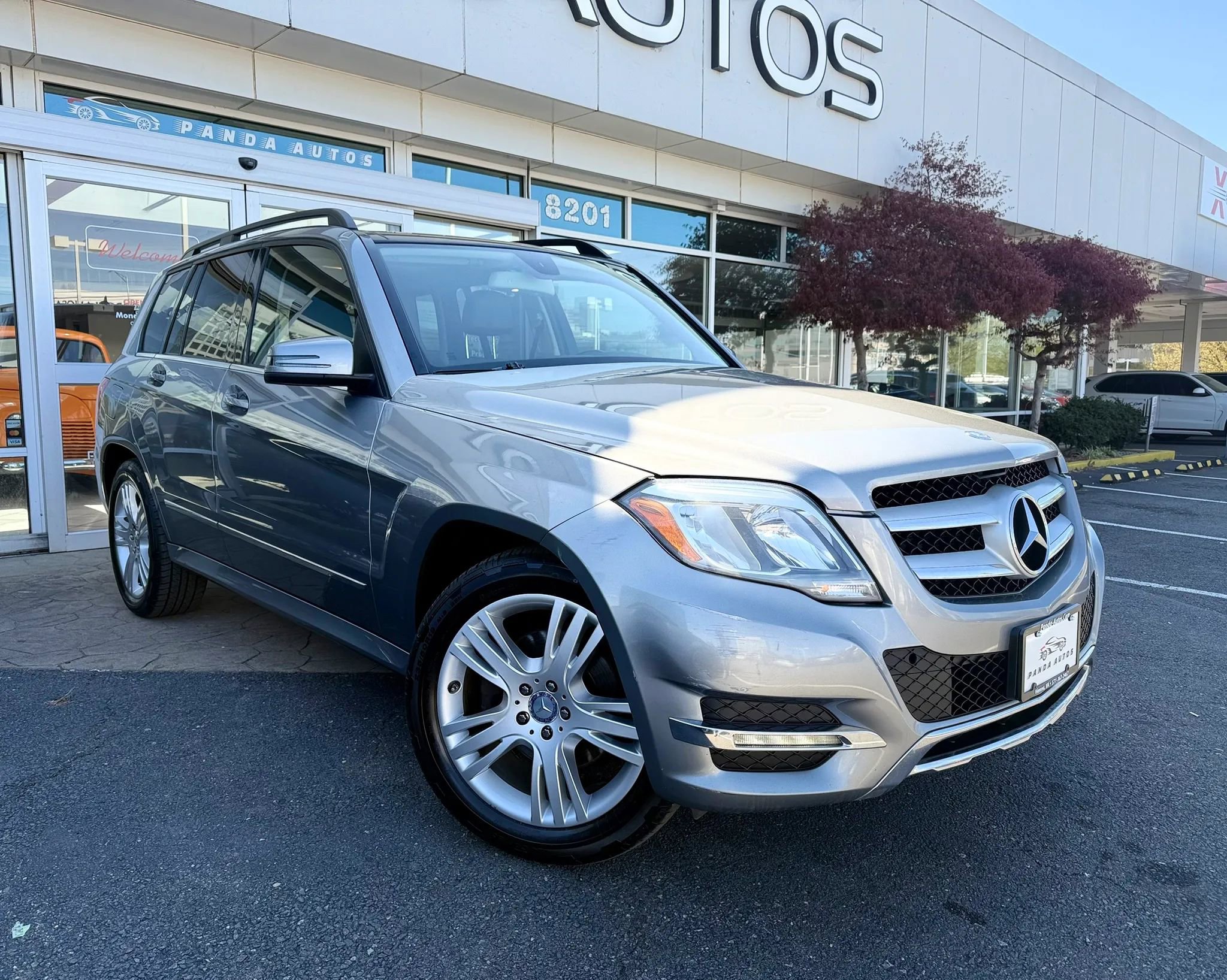 Used 2014 Mercedes-Benz GLK 350 4MATIC image 1
