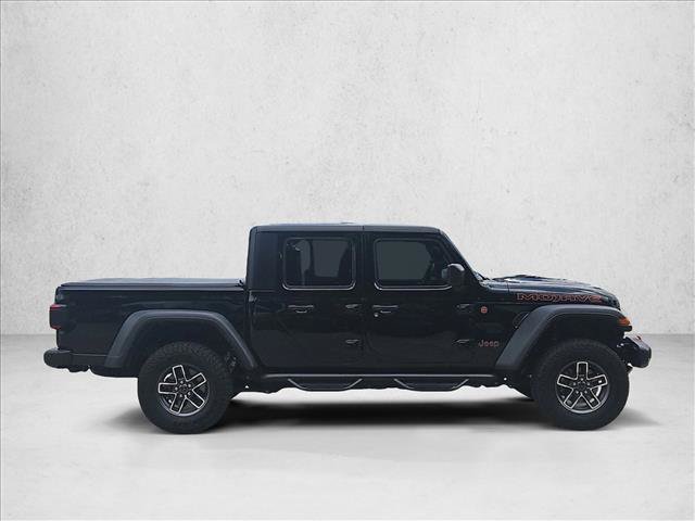 Used 2024 Jeep Gladiator Mojave AWD/4WD image 4