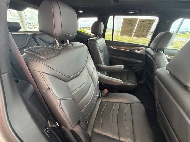 Used 2020 Cadillac XT6 Premium Luxury w/ Platinum Package FWD image 35