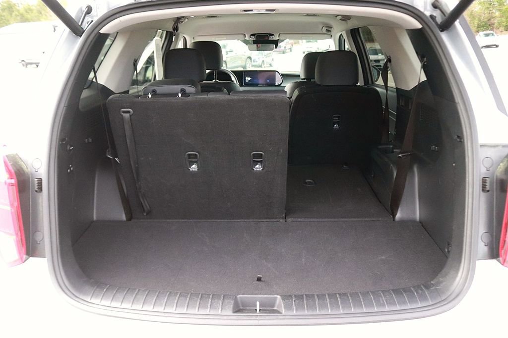 Used 2025 Hyundai Palisade SEL FWD image 15