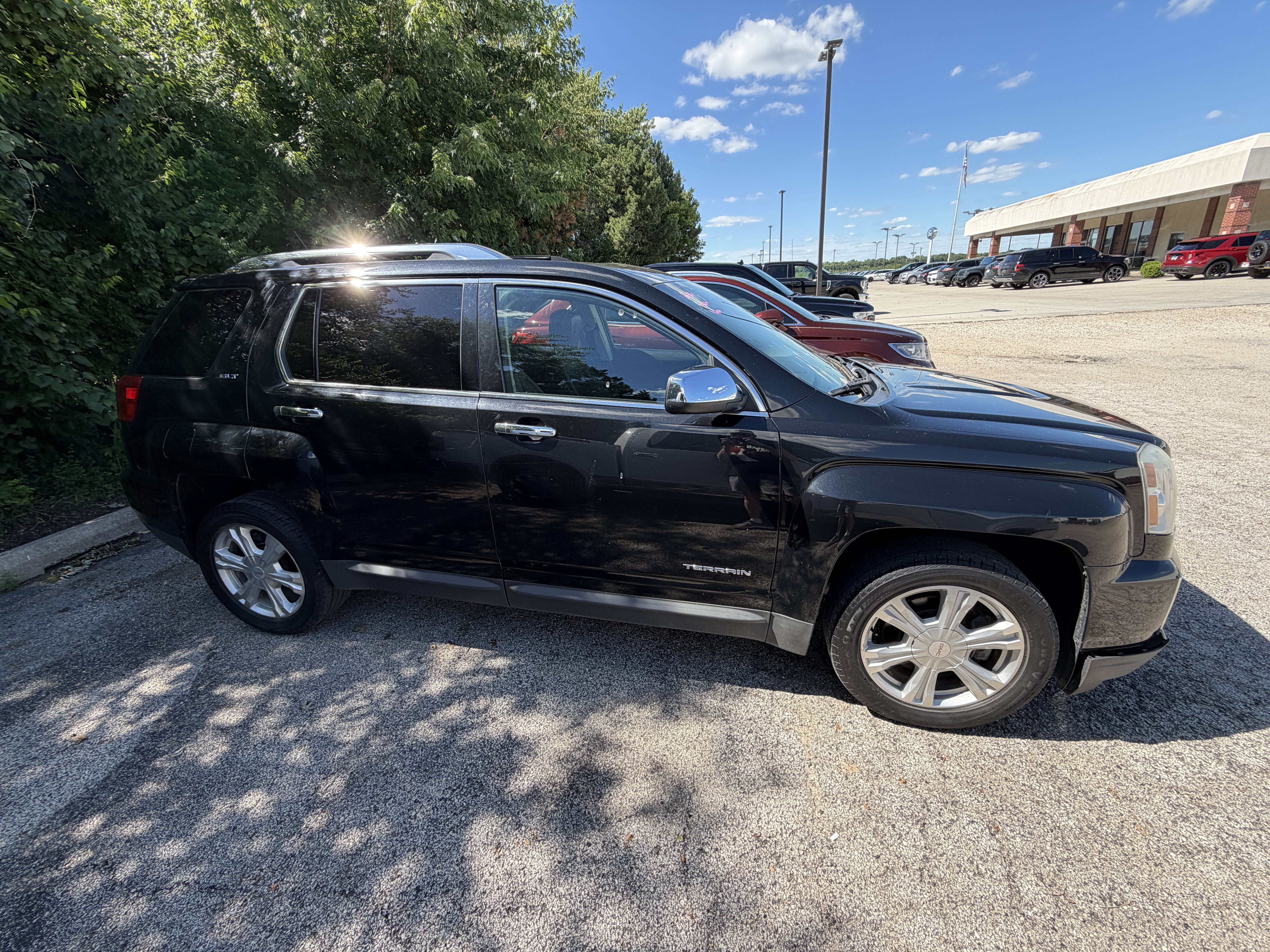 Used 2017 GMC Terrain SLT w/ Open Road Package AWD/4WD image 3