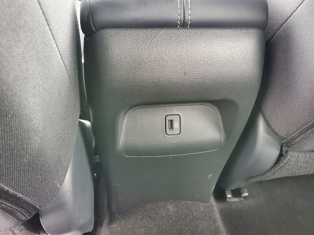 Used 2023 Nissan Sentra SV image 13