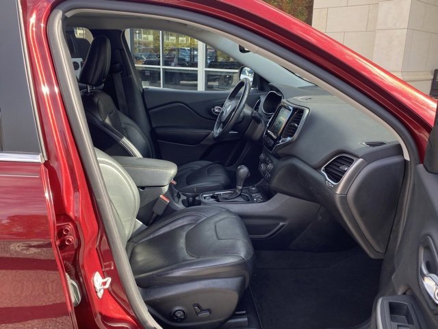 Used 2019 Jeep Cherokee Limited w/ Luxury Group image 29