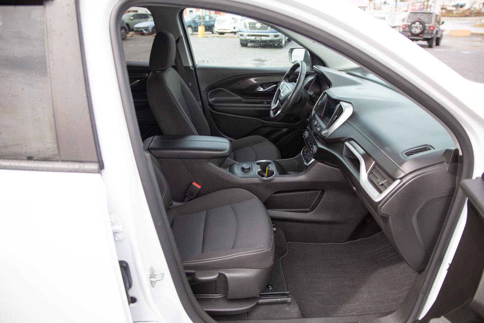 Certified 2022 GMC Terrain SLE image 23