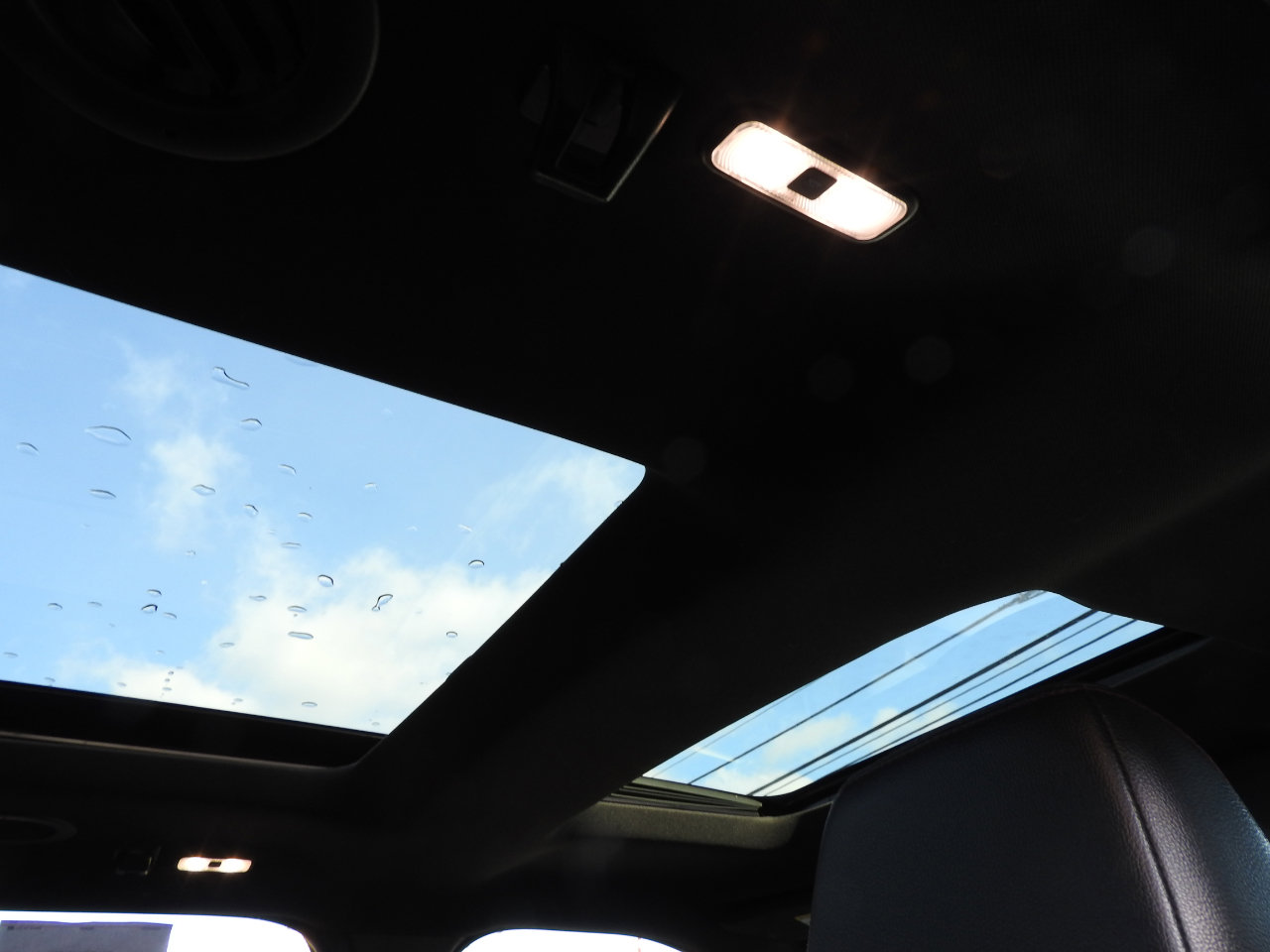 Used 2018 Ford Explorer Sport w/ Equipment Group 401A image 12