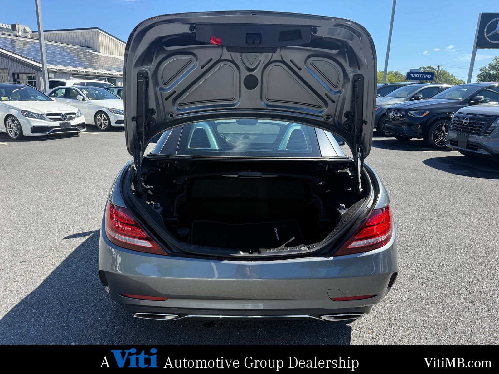 Used 2017 Mercedes-Benz SLC 300 image 24