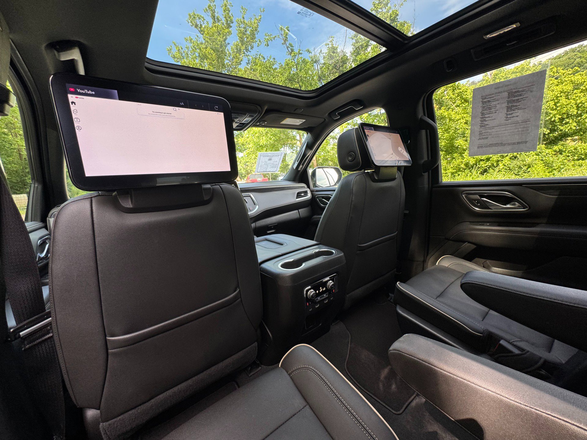 Used 2022 GMC Yukon XL SLT w/ SLT Premium Package AWD/4WD image 59