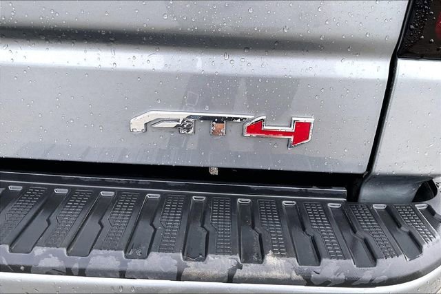 Used 2025 GMC Sierra 1500 AT4 w/ AT4 Premium Package image 23