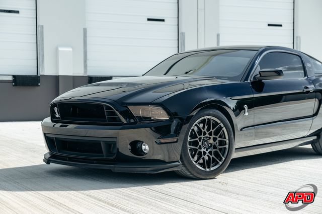 Used 2013 Ford Mustang Shelby GT500 RWD image 32