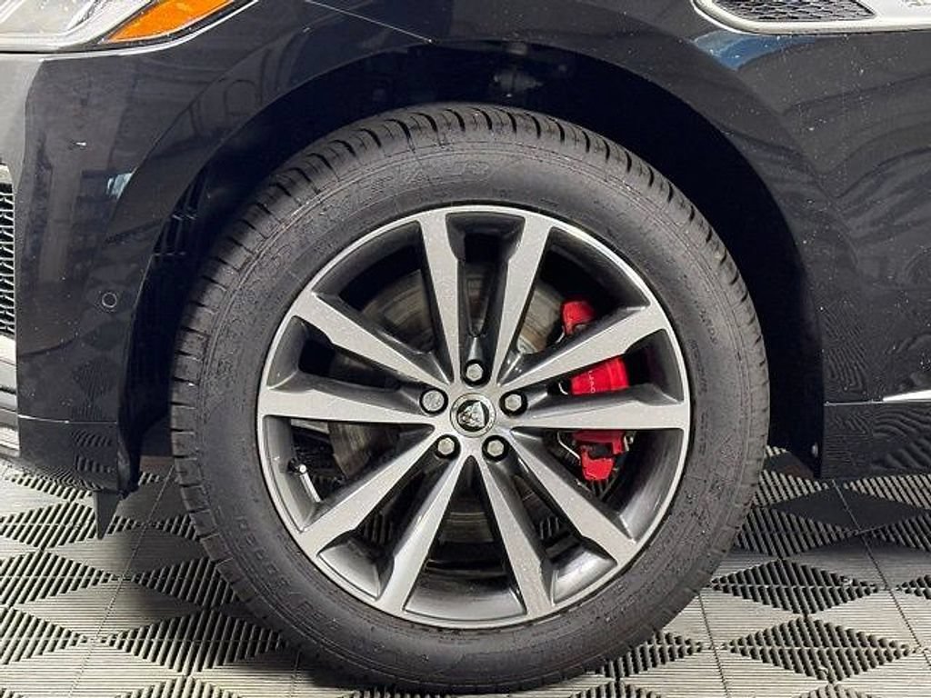 New 2026 Jaguar F-PACE R-Dynamic S AWD/4WD image 12