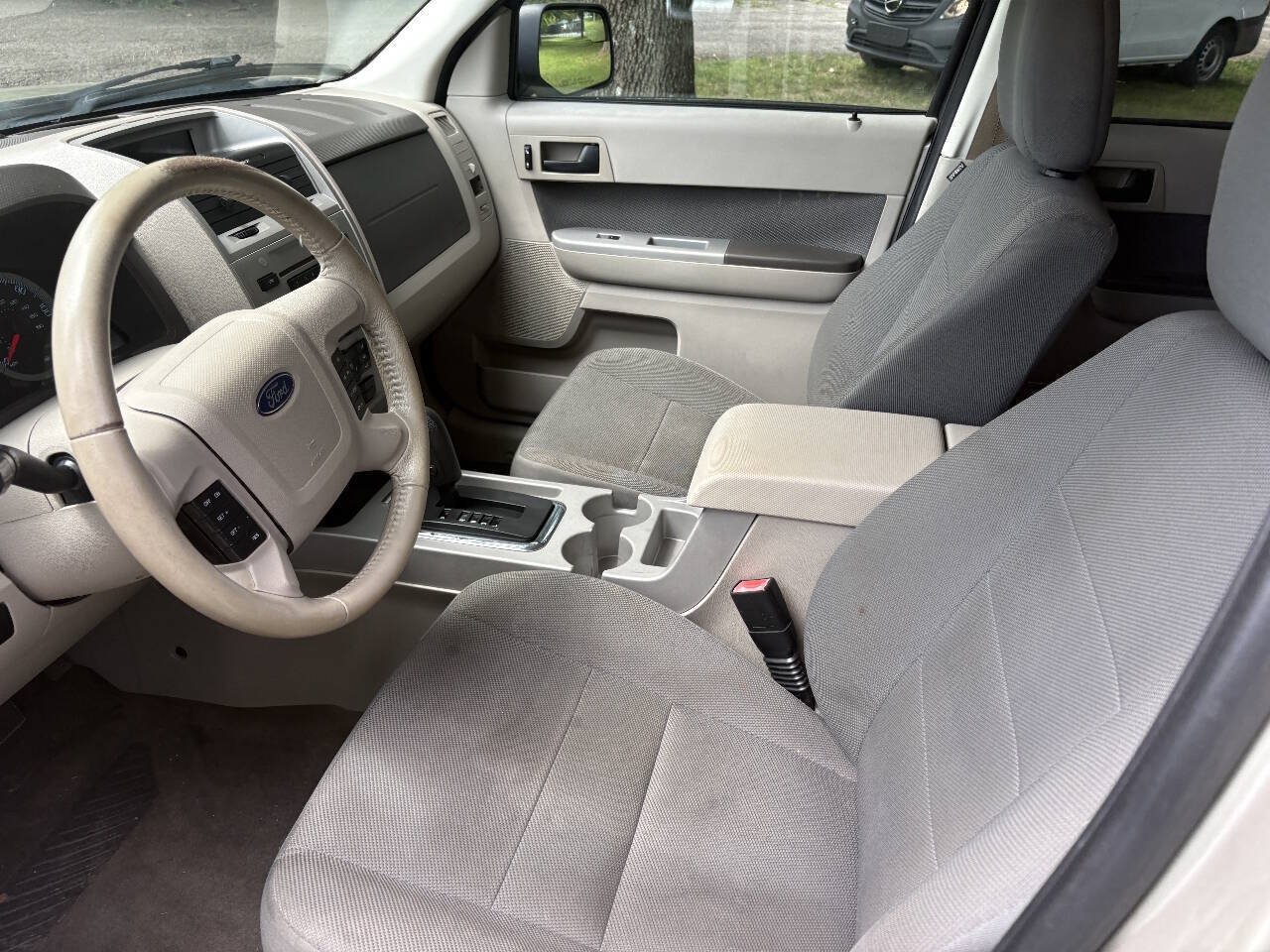 Used 2010 Ford Escape XLT FWD image 19