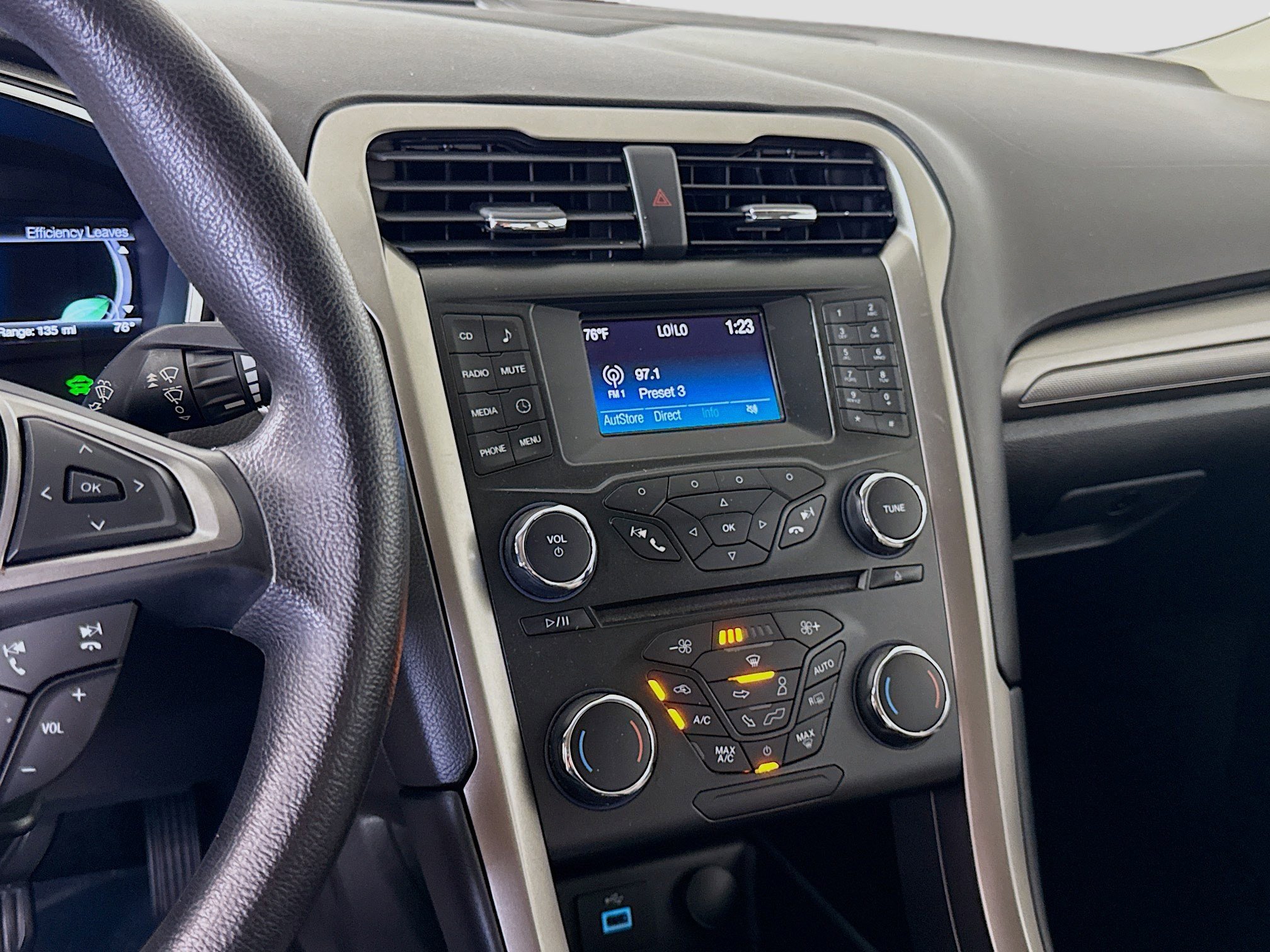 Used 2017 Ford Fusion S image 18