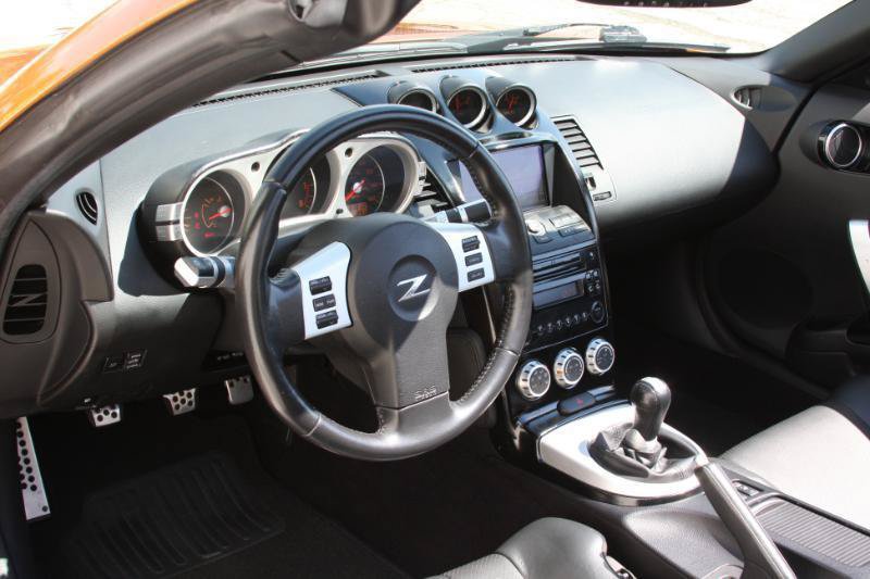 Used 2006 Nissan 350Z Touring RWD image 32