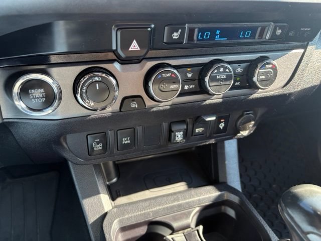 Used 2021 Toyota Tacoma TRD Off-Road AWD/4WD image 30