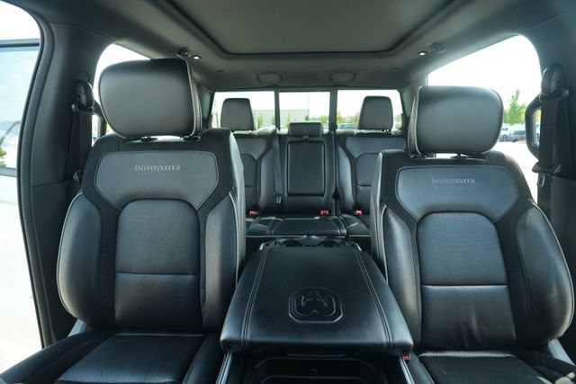 Used 2023 RAM 1500 Laramie AWD/4WD image 39