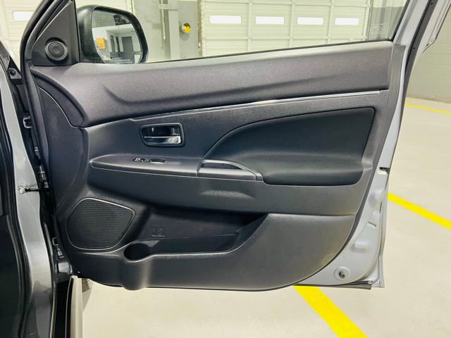 Used 2023 Mitsubishi Outlander Sport ES image 34