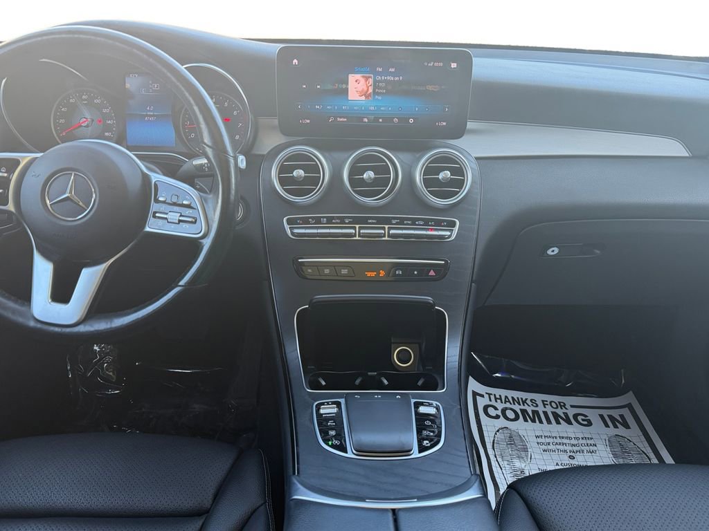 Used 2021 Mercedes-Benz GLC 300 4MATIC w/ Premium Package image 11