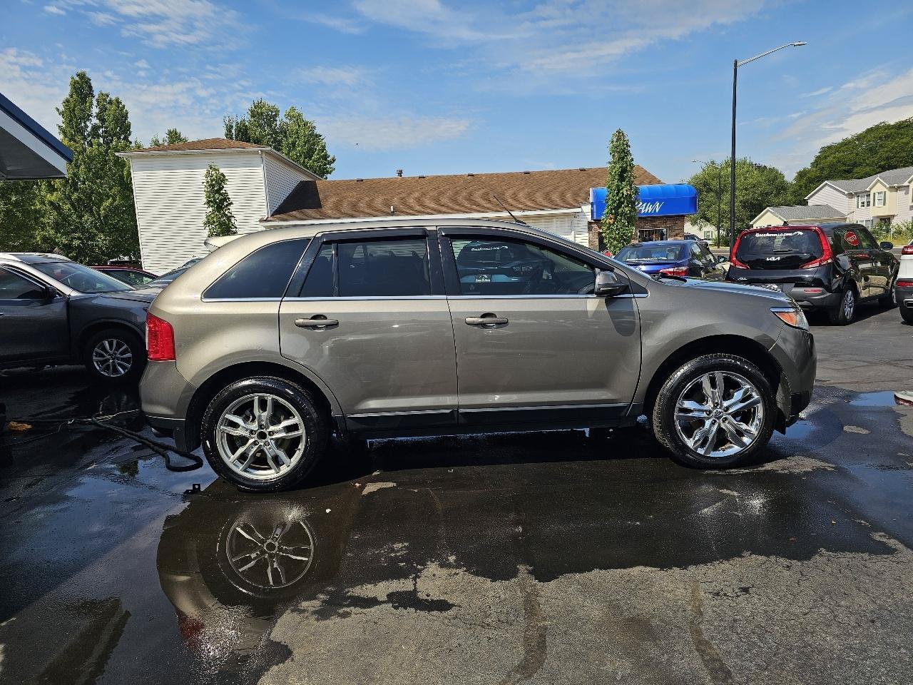 Used 2013 Ford Edge Limited FWD image 13
