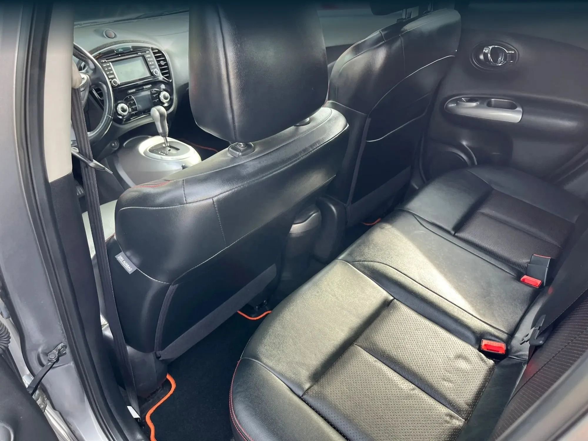 Used 2015 Nissan Juke SL image 9