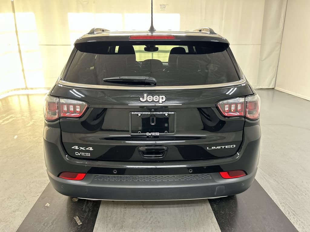 Used 2023 Jeep Compass Limited AWD/4WD image 18
