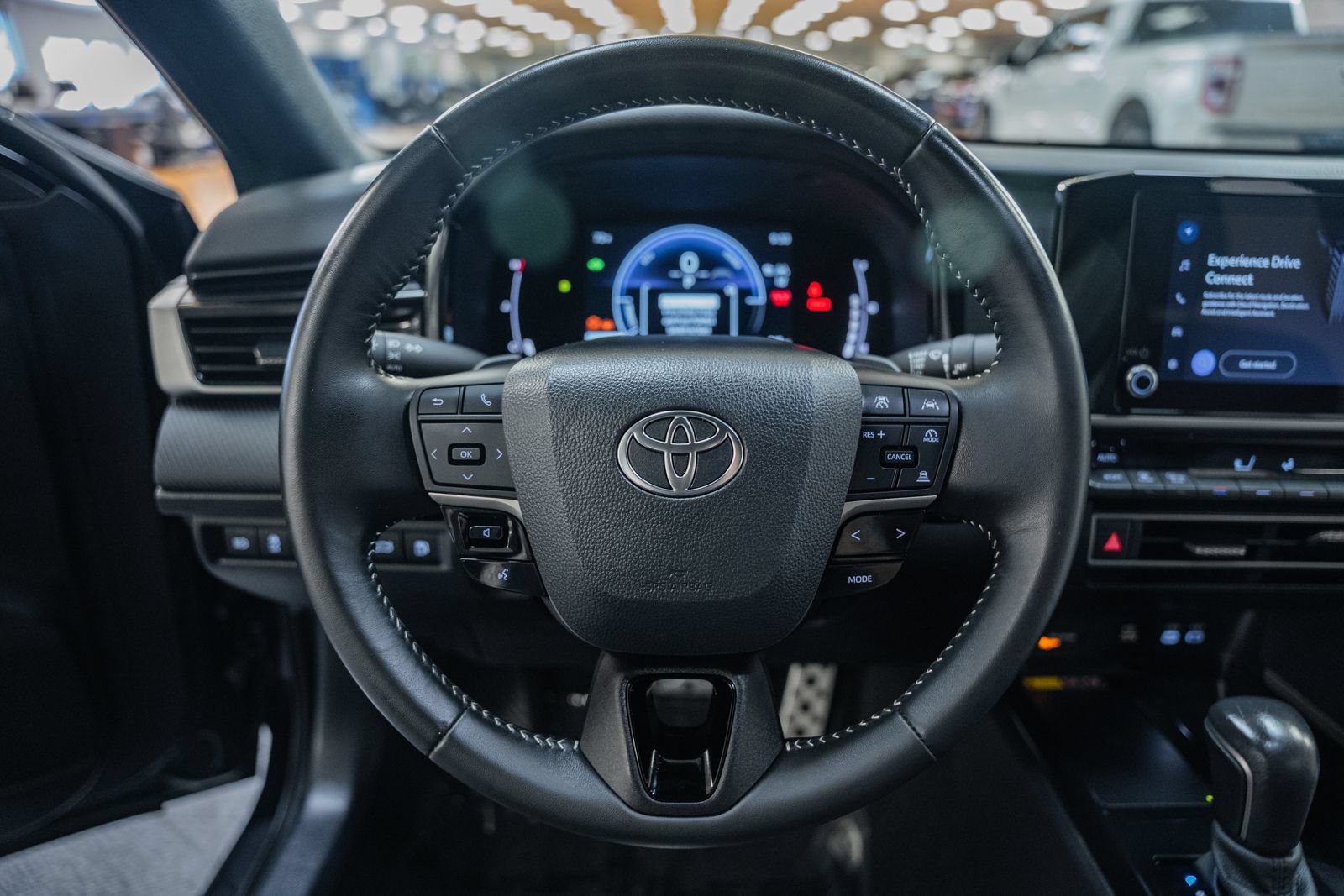 Used 2025 Toyota Camry SE FWD image 26
