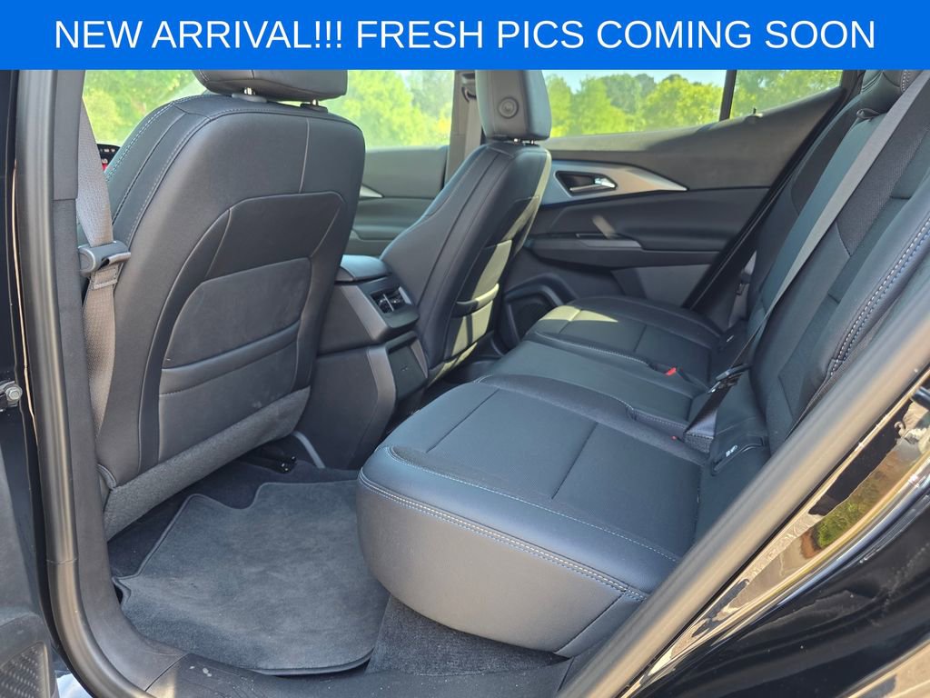 Used 2025 Chevrolet Equinox EV LT w/ Convenience Package FWD image 18