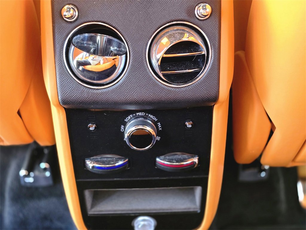 Used 2022 Rolls-Royce Cullinan image 15