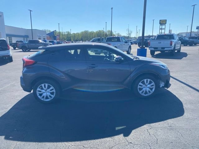 Used 2020 Toyota C-HR LE FWD image 7