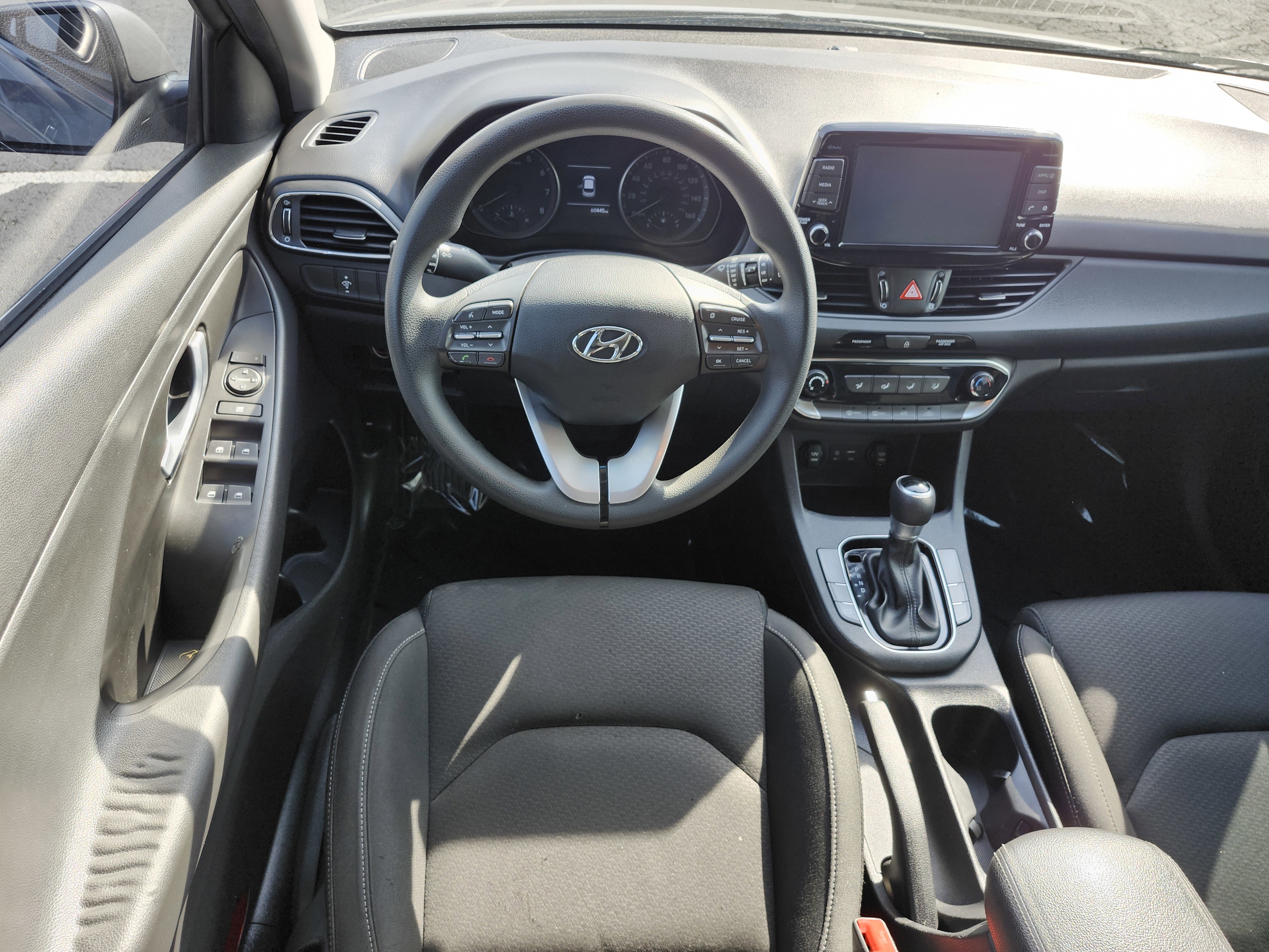 Used 2020 Hyundai Elantra GT FWD image 18