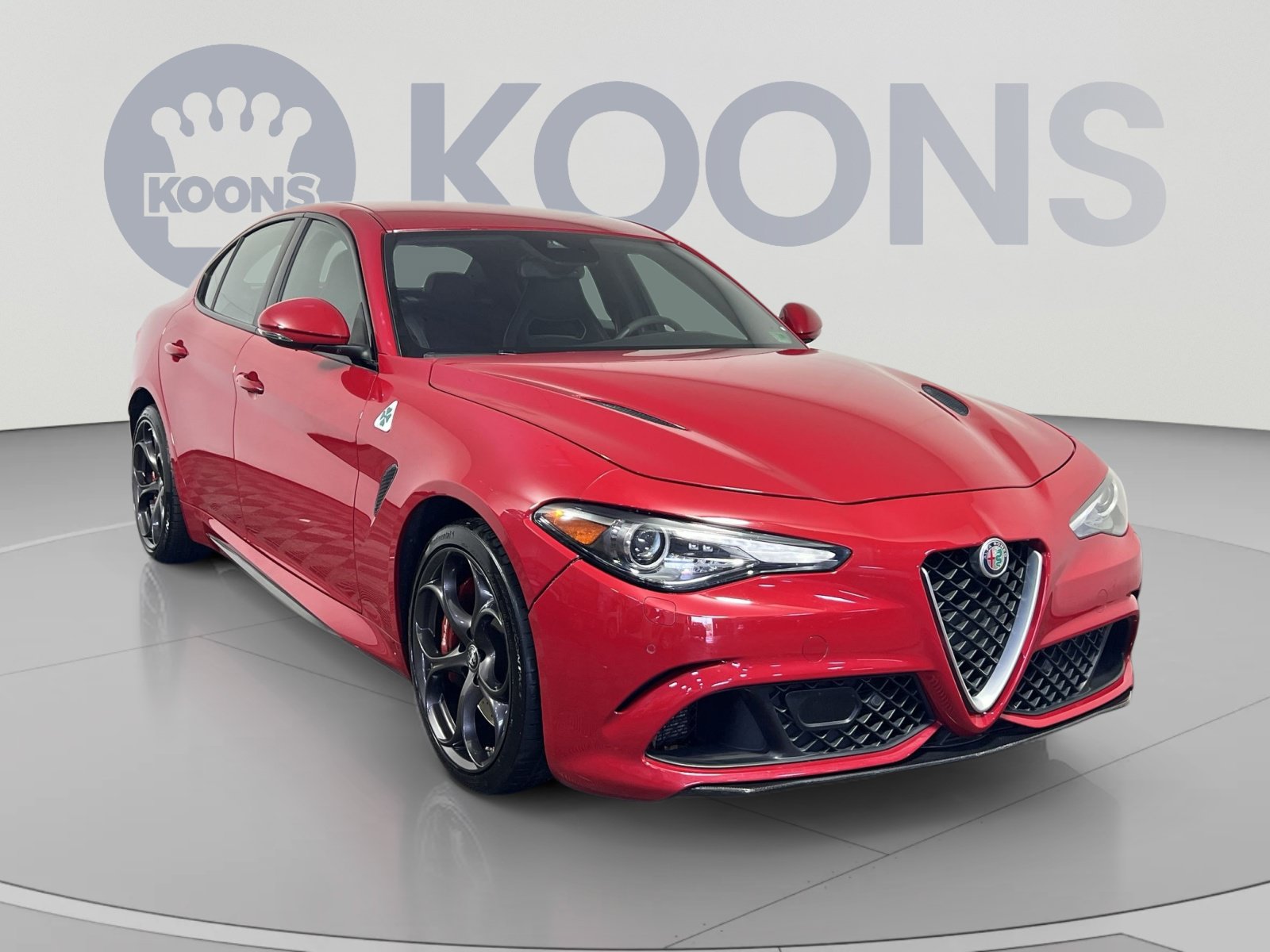 Used 2018 Alfa Romeo Giulia Quadrifoglio w/ Driver Assist Dynamic Package RWD image 10