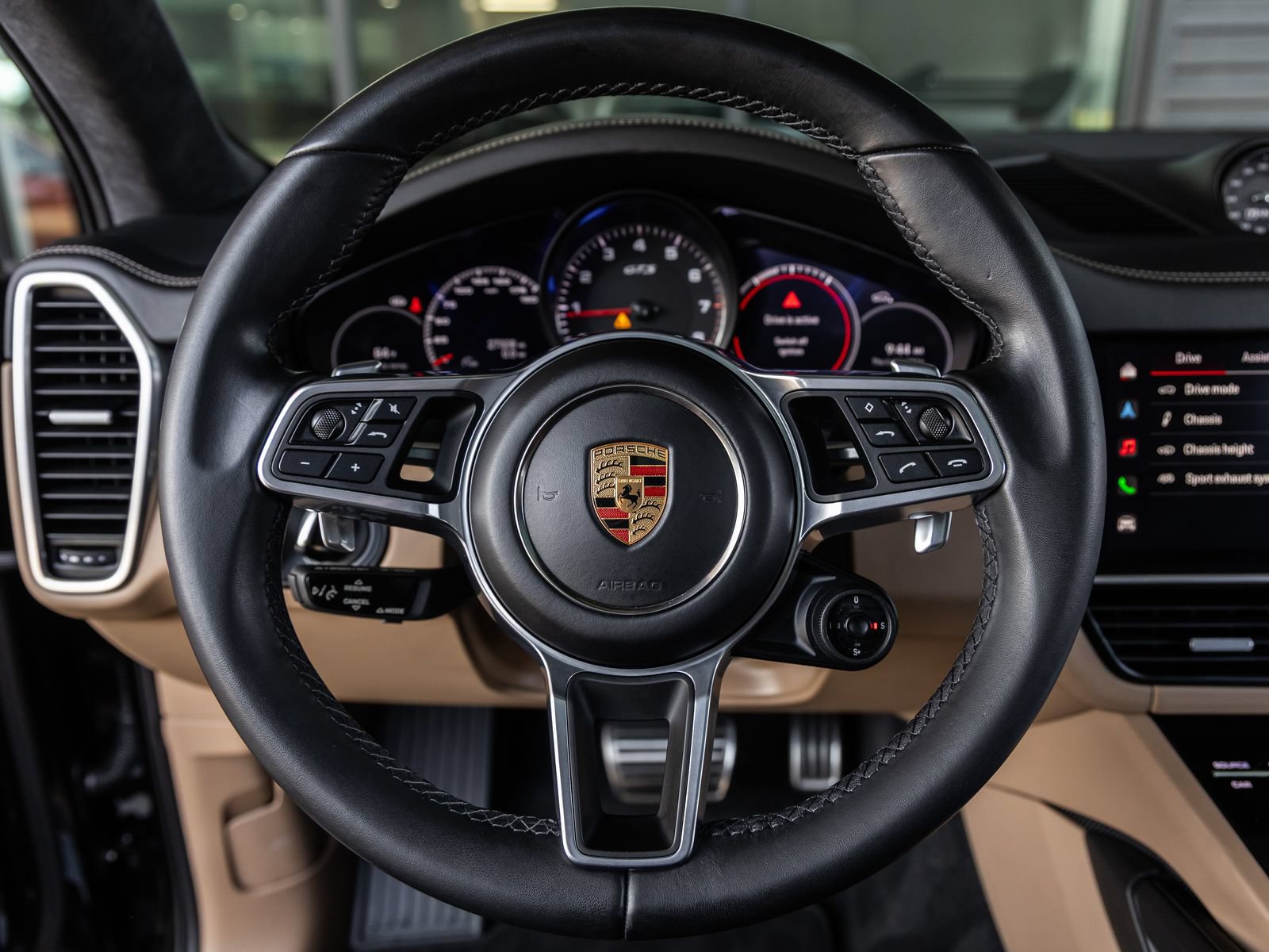 Certified 2023 Porsche Cayenne GTS AWD/4WD image 28