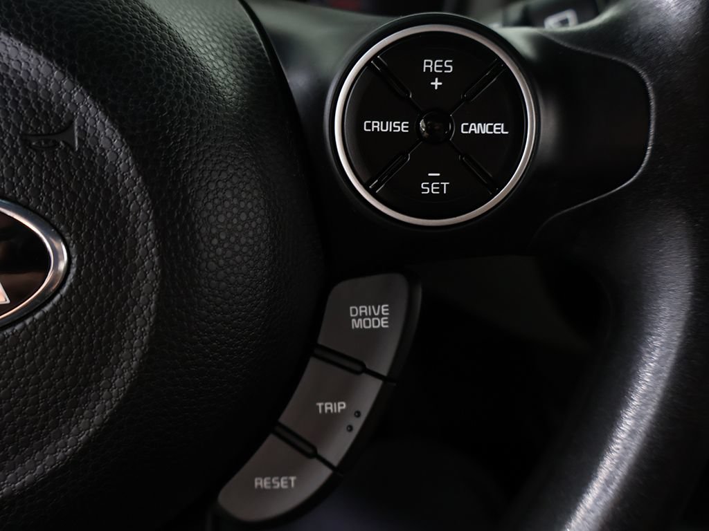 Used 2017 Kia Soul + FWD image 36